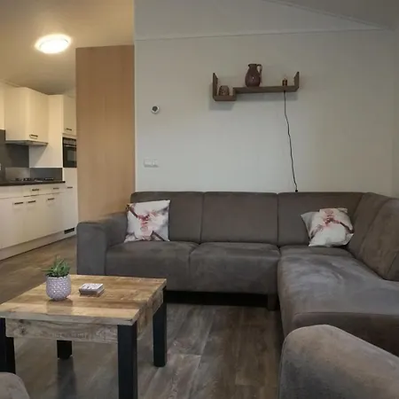 בקתה 6 Pers. Veluwelounge *